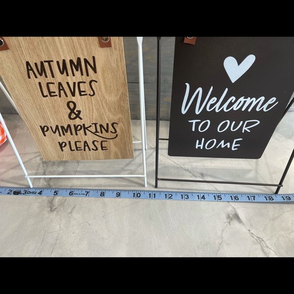- 2 pack of Fall Reversible signs- home decor - Picture 10 of 12